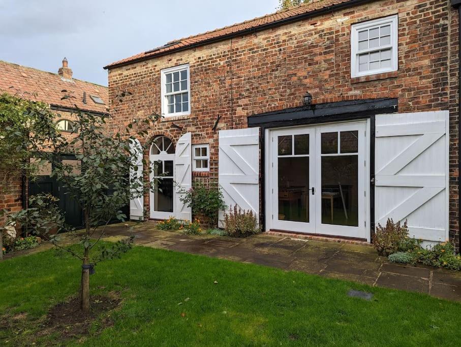 Skipton House Annex サースク エクステリア 写真